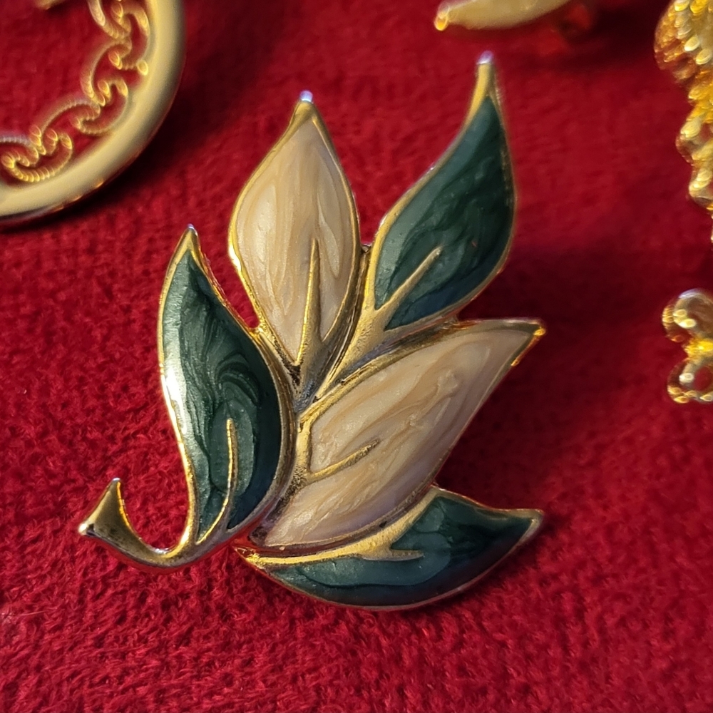 Lot Of 4 Vintage Pins - Picture 4 of 6
